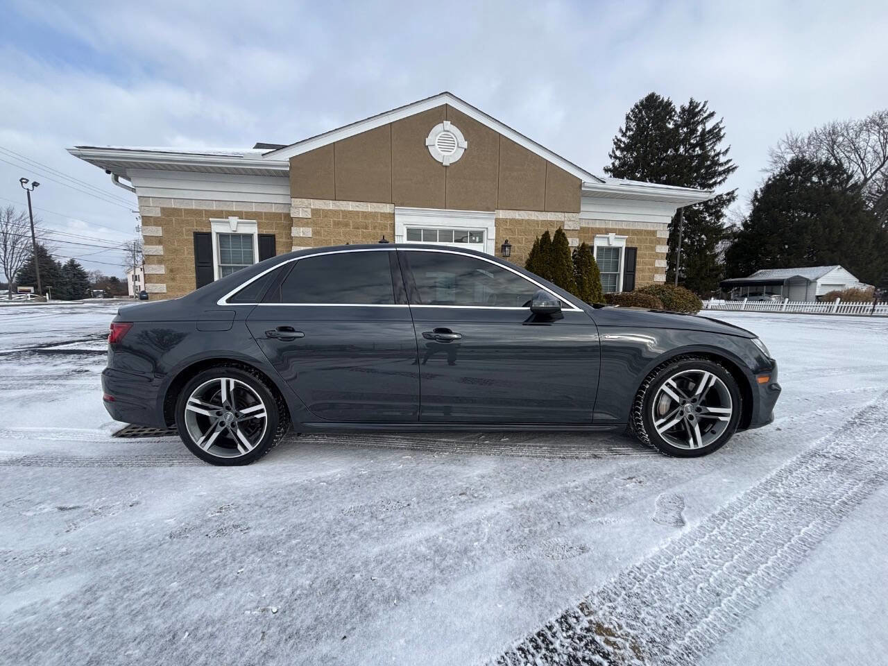 Used 2018 Audi A4 2.0T Premium Plus w/ Premium Plus Package image 6