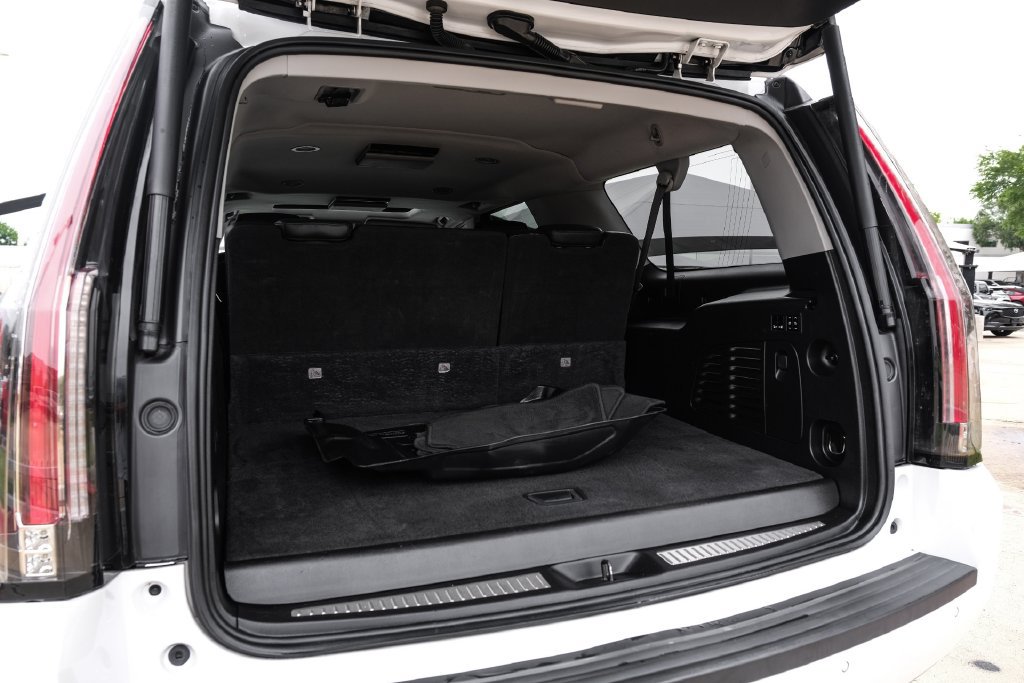 Used 2019 Cadillac Escalade ESV Premium Luxury RWD image 57