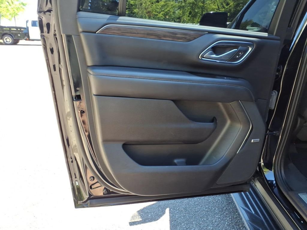 Certified 2021 Chevrolet Suburban LT AWD/4WD image 28
