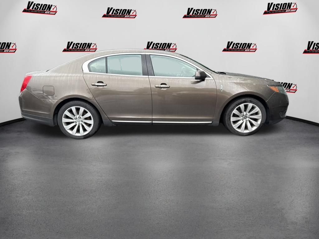 Used 2015 Lincoln MKS AWD image 4