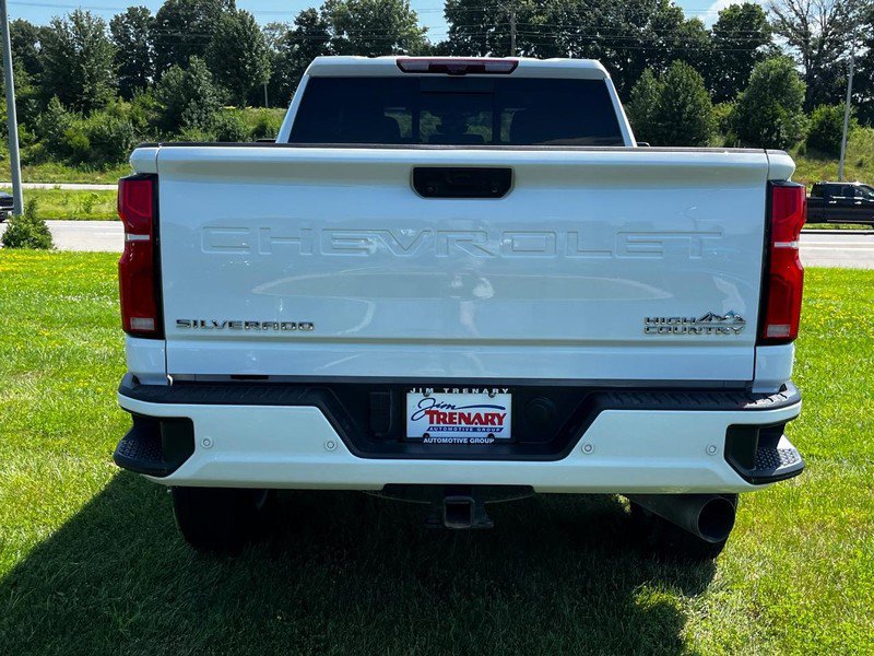 Used 2024 Chevrolet Silverado 2500 High Country w/ Technology Package image 4