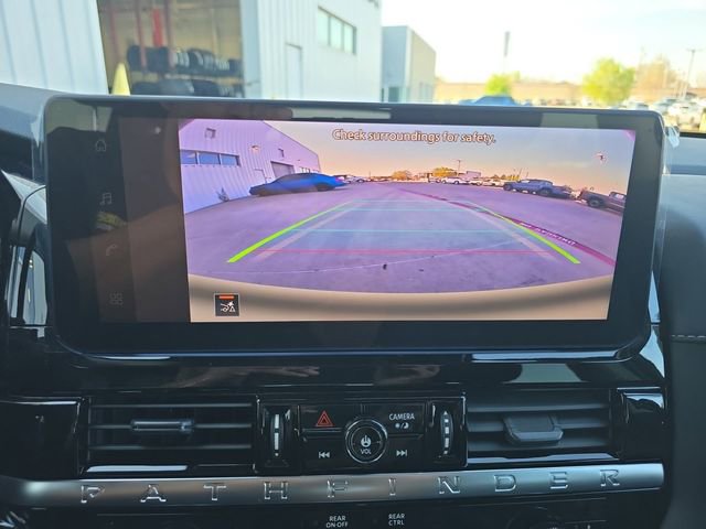 New 2026 Nissan Pathfinder SV image 9