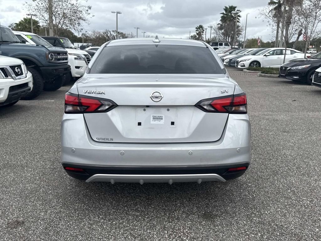 Certified 2021 Nissan Versa SV image 5