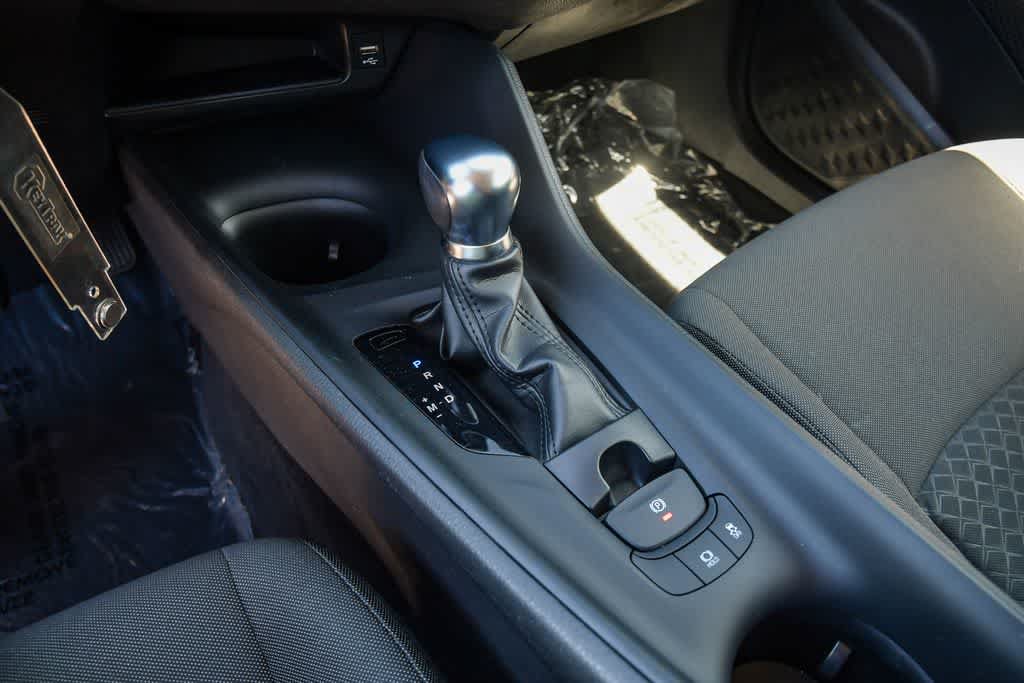 Used 2021 Toyota C-HR LE FWD image 19