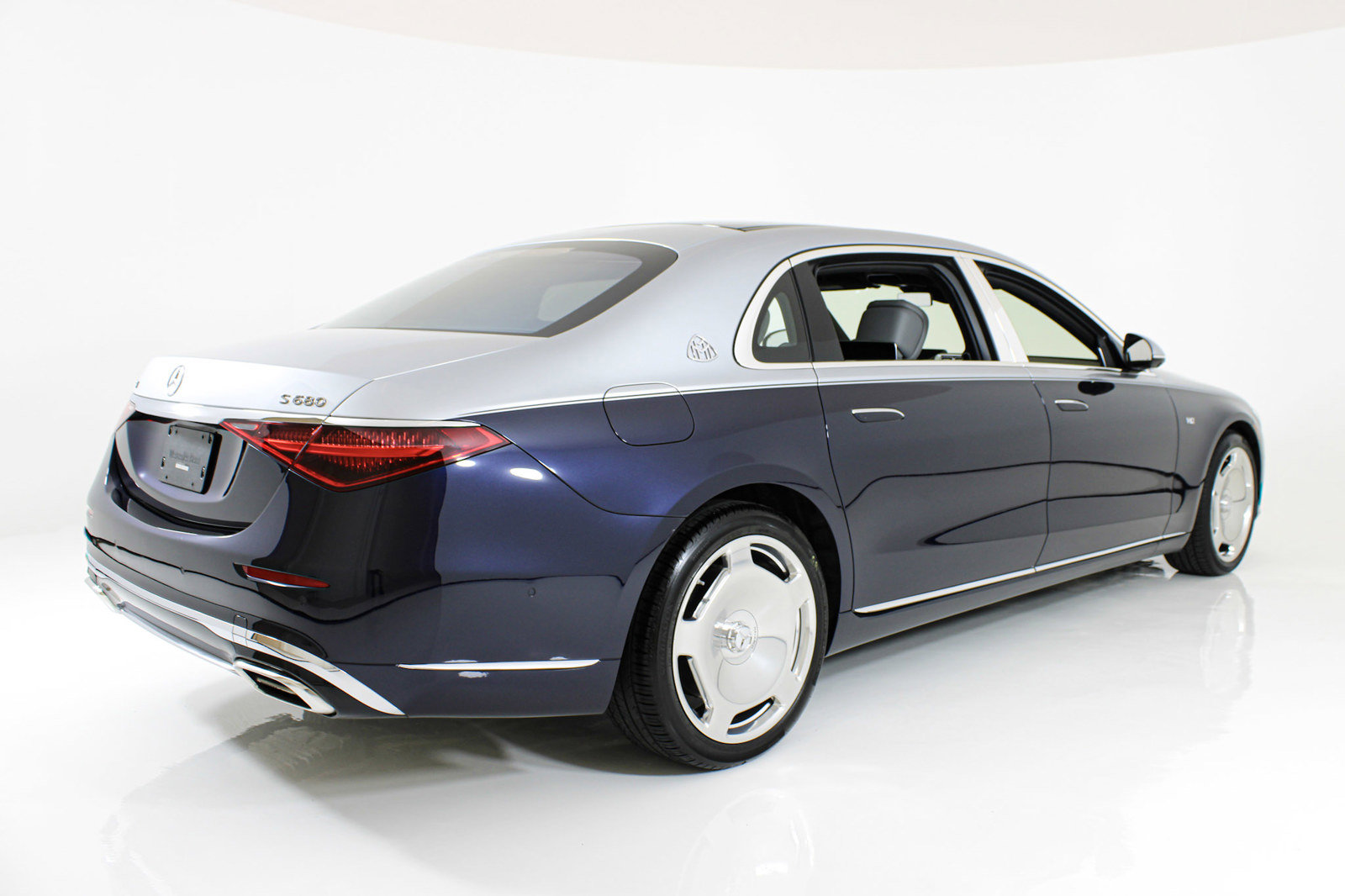 Used 2024 Mercedes-Benz Maybach S 680 4MATIC image 7
