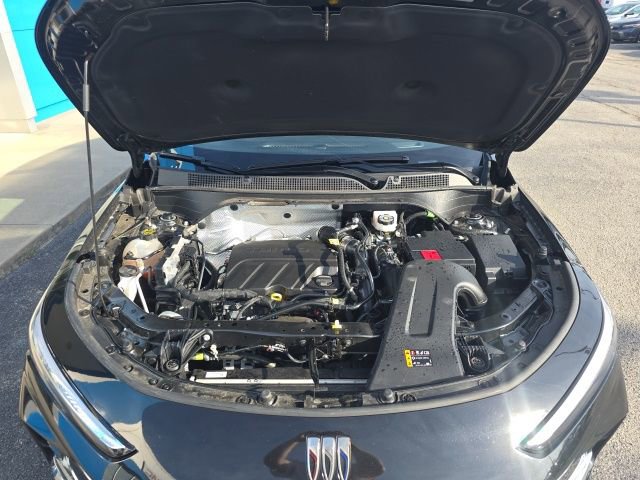 Used 2025 Buick Envista Sport Touring FWD image 45