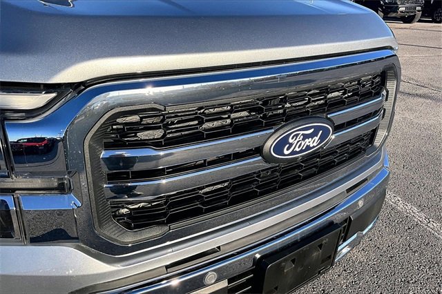 Used 2025 Ford F150 Lariat w/ FX4 Off-Road Package image 26