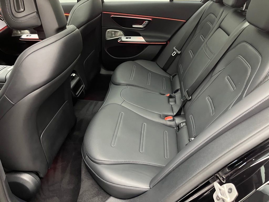 Used 2025 Mercedes-Benz E 53 AMG e 4MATIC Sedan image 31