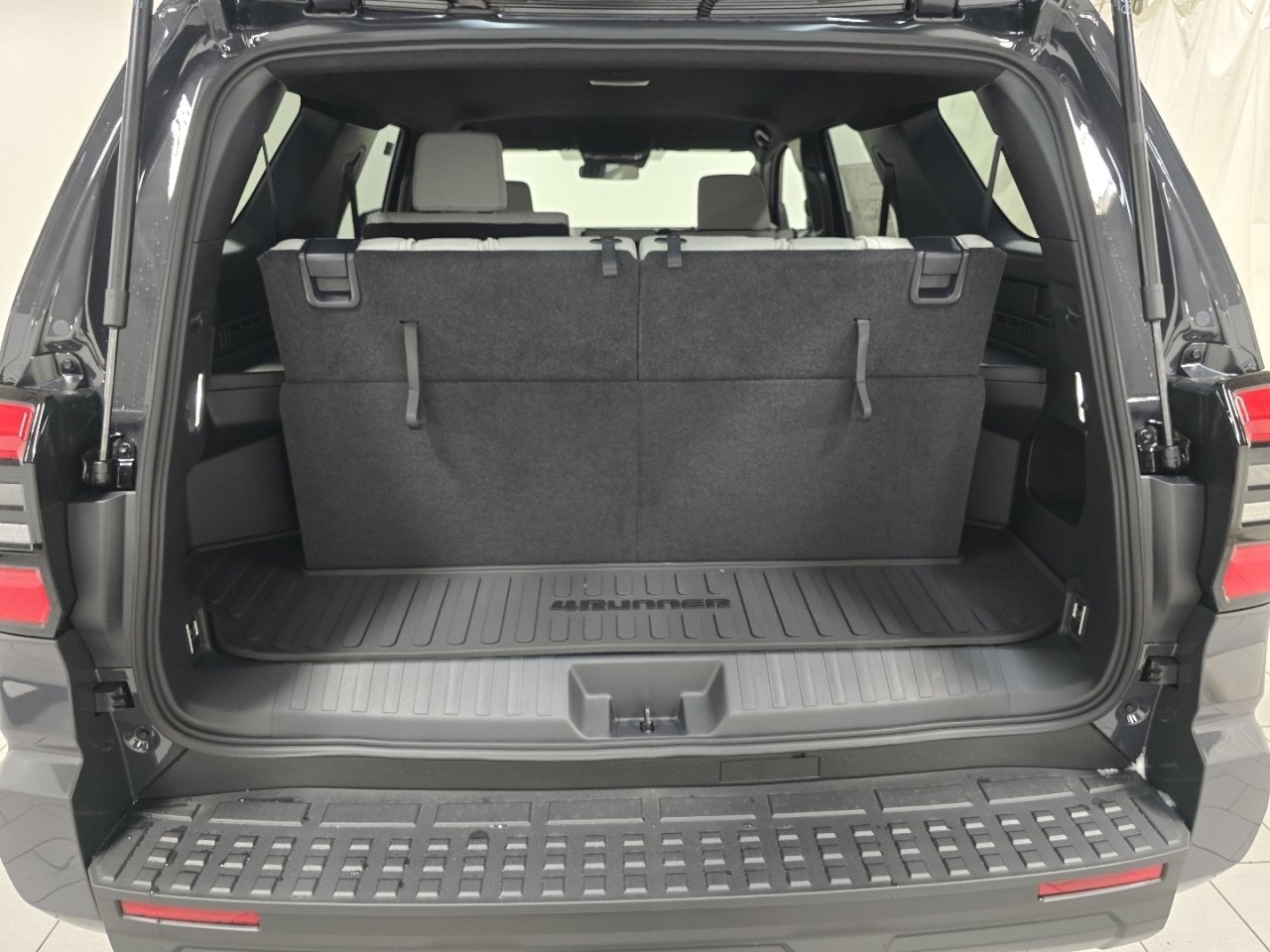 New 2026 Toyota 4Runner SR5 image 21