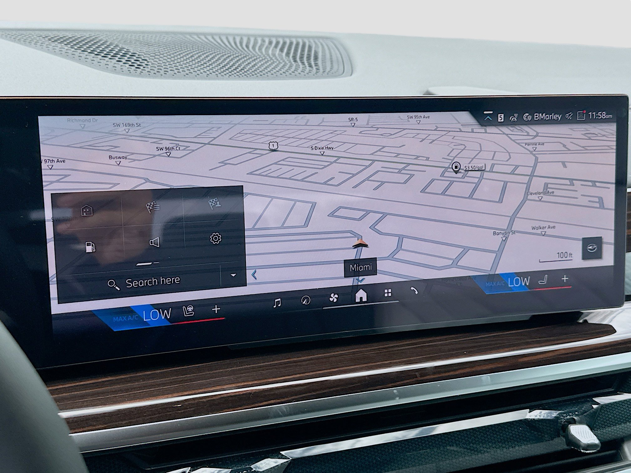 New 2026 BMW X5 sDrive40i image 11