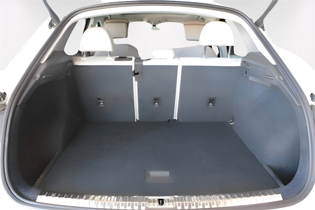 Used 2020 Audi Q3 2.0T Premium w/ Convenience Package image 16