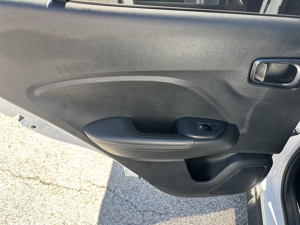 Used 2022 Hyundai Venue Limited w/ Cargo Package image 22