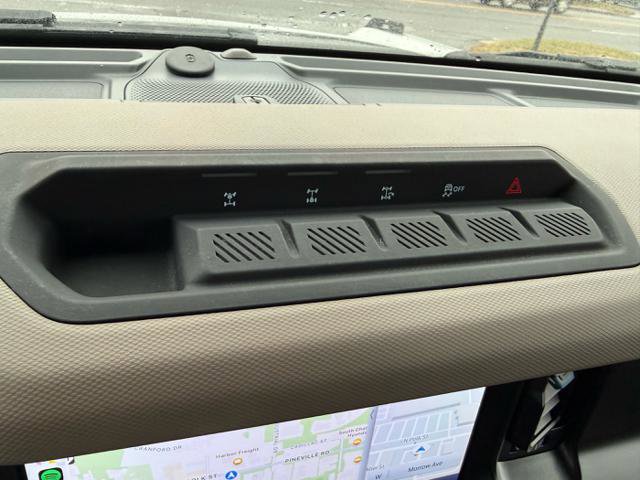 Used 2022 Ford Bronco Wildtrak image 17