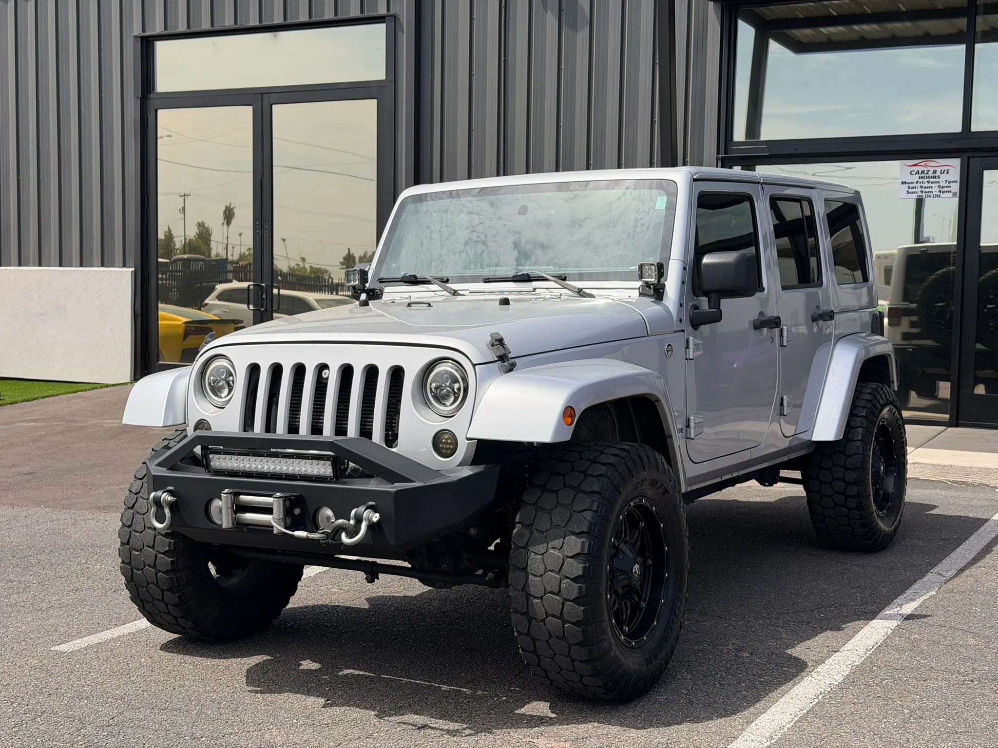 Used 2012 Jeep Wrangler Unlimited Sahara w/ Connectivity Group AWD/4WD image 1