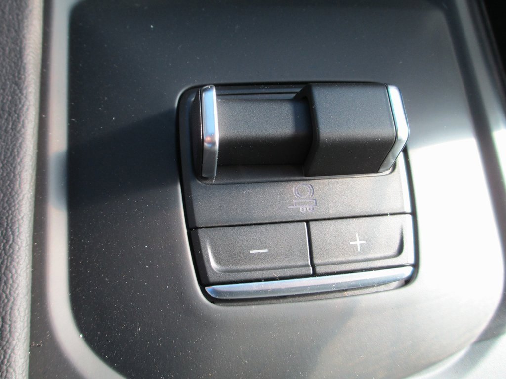 New 2026 GMC Sierra 3500 Denali w/ Denali Reserve Package image 16