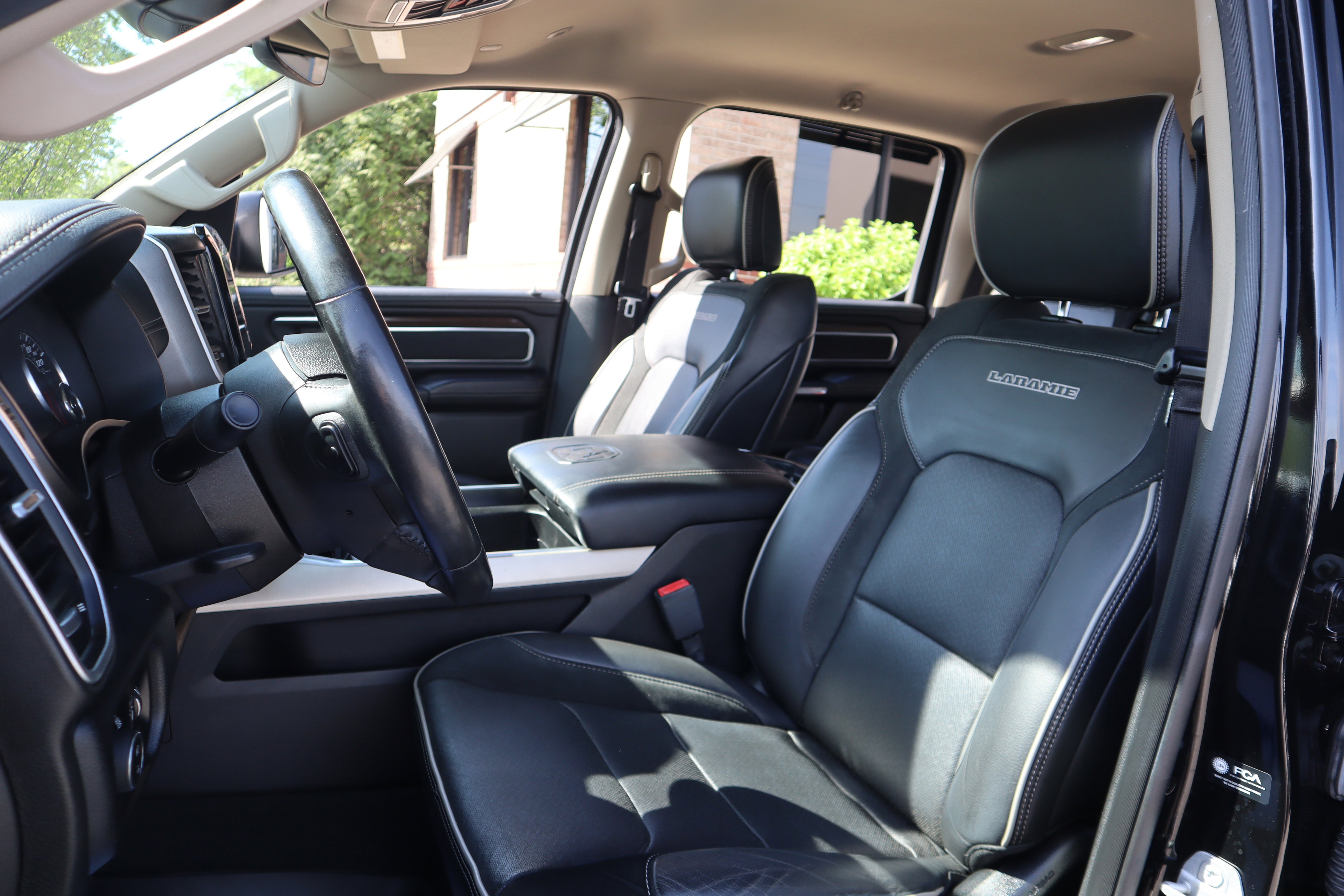 Used 2021 RAM 1500 Laramie image 27