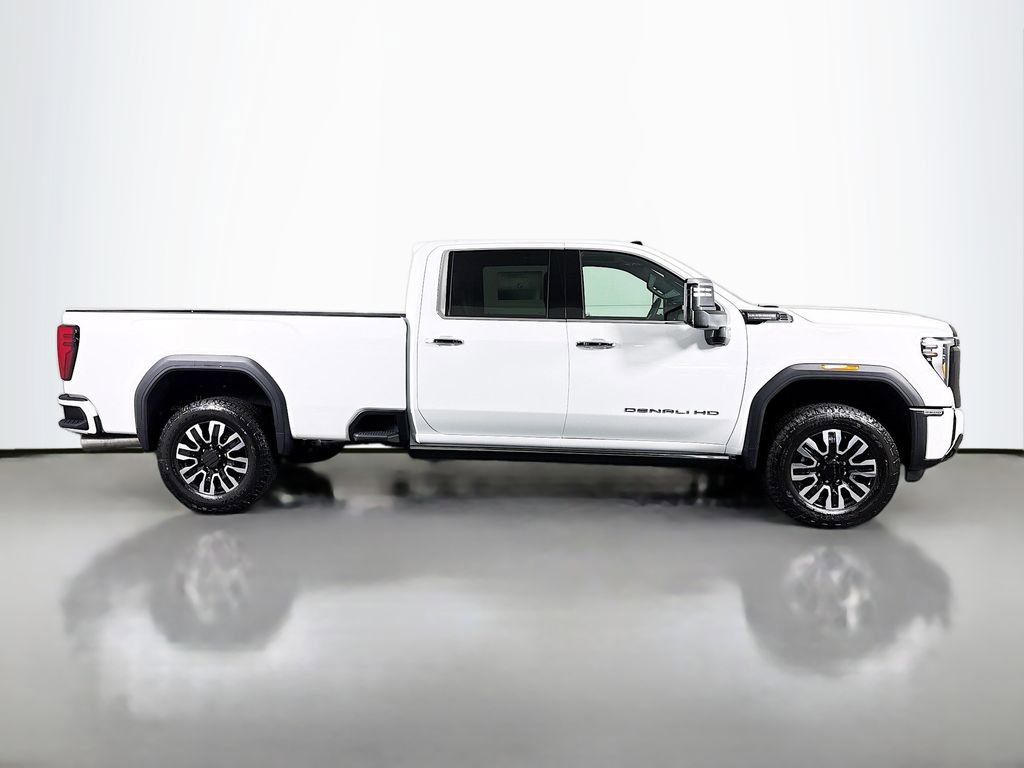 New 2025 GMC Sierra 3500 Denali Ultimate image 8