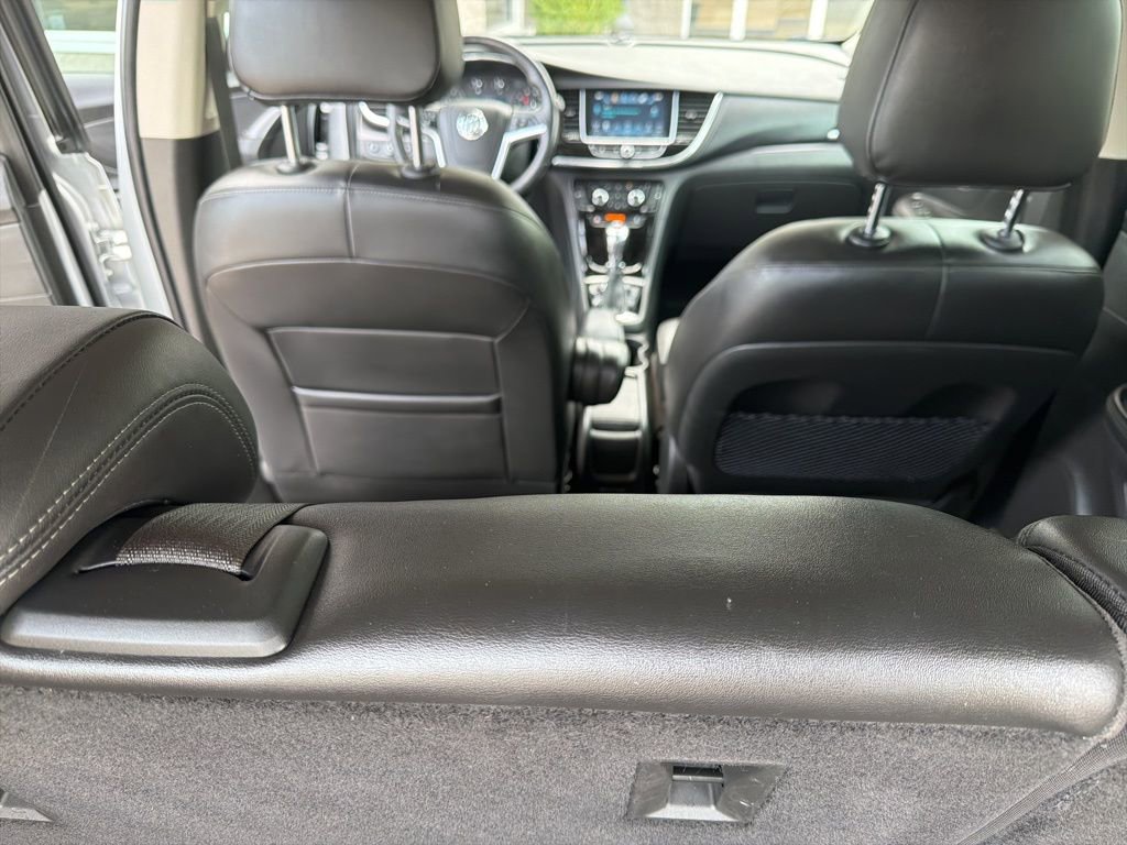 Used 2020 Buick Encore Essence FWD image 12