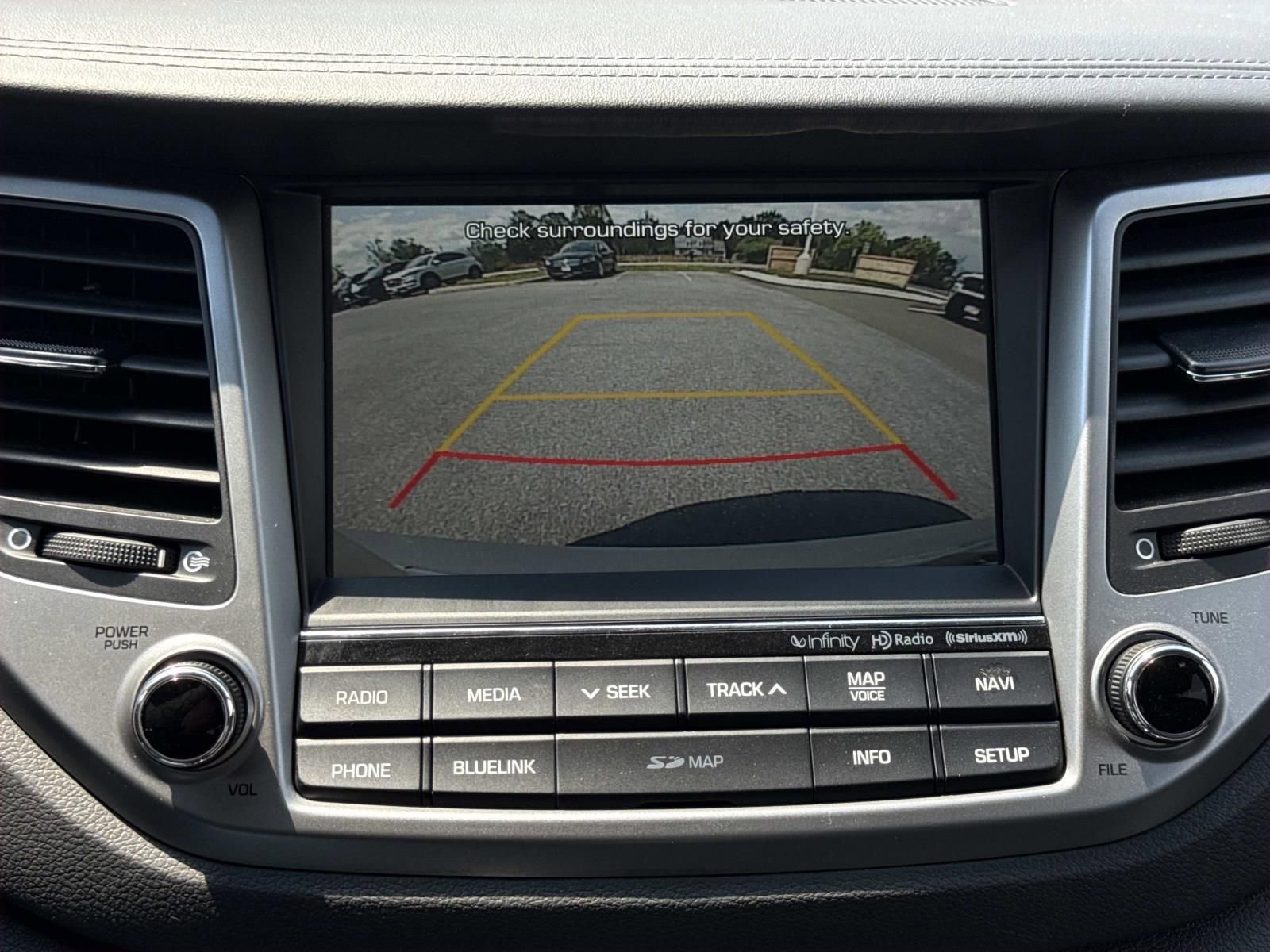 Used 2017 Hyundai Tucson SE Plus AWD/4WD image 10