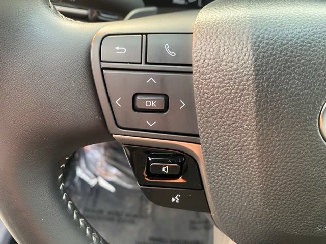 Used 2025 Toyota Camry SE FWD image 20