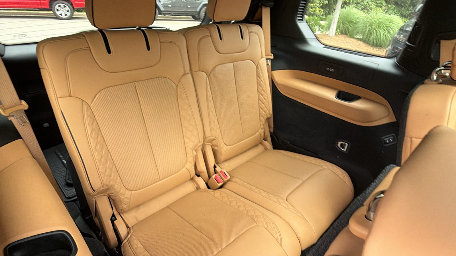 Certified 2025 Jeep Grand Cherokee L Summit AWD/4WD image 23