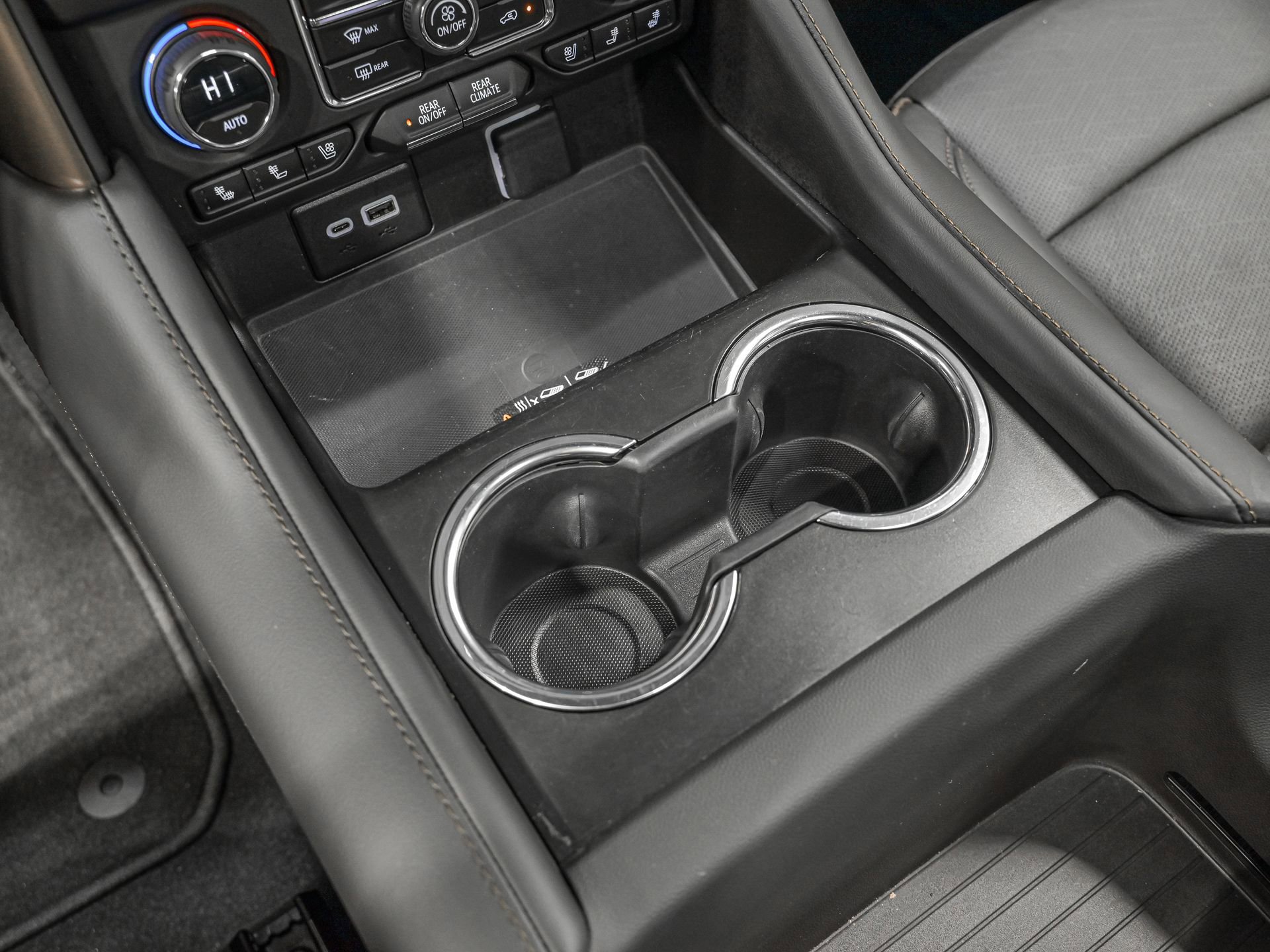 Used 2023 Chevrolet Tahoe High Country w/ Premium Package 2 image 24