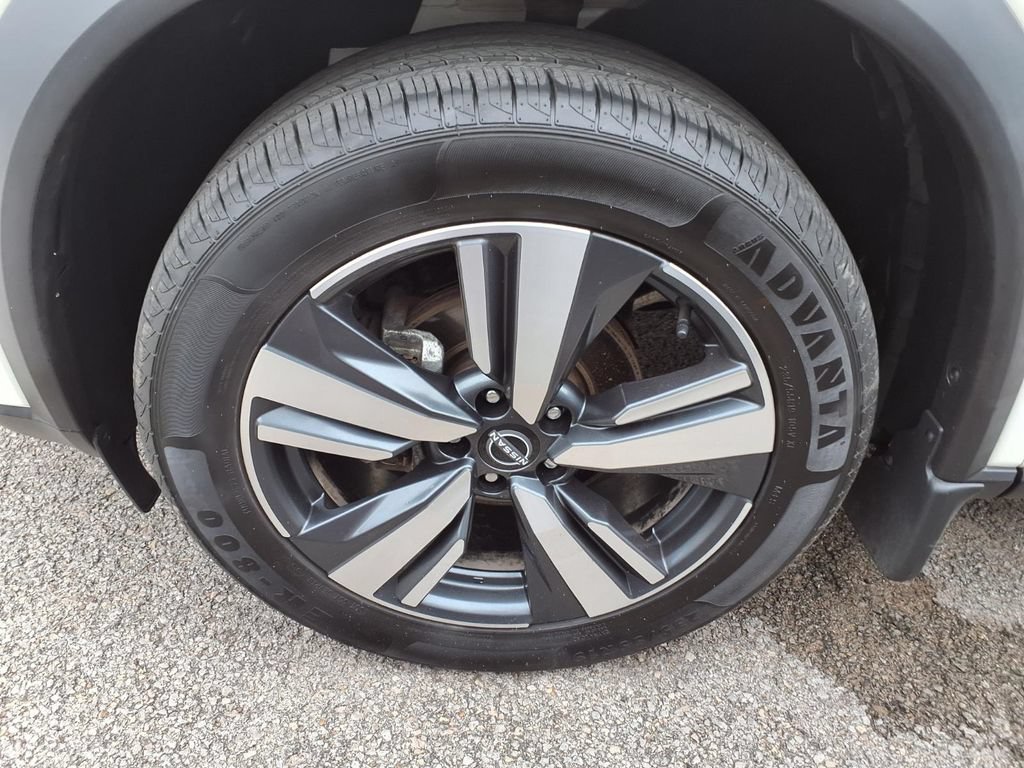 Used 2023 Nissan Rogue SL w/ SL Premium Package AWD/4WD image 5