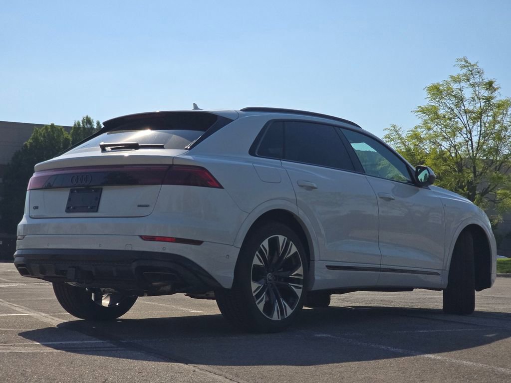 Used 2026 Audi Q8 Premium Plus AWD/4WD image 16