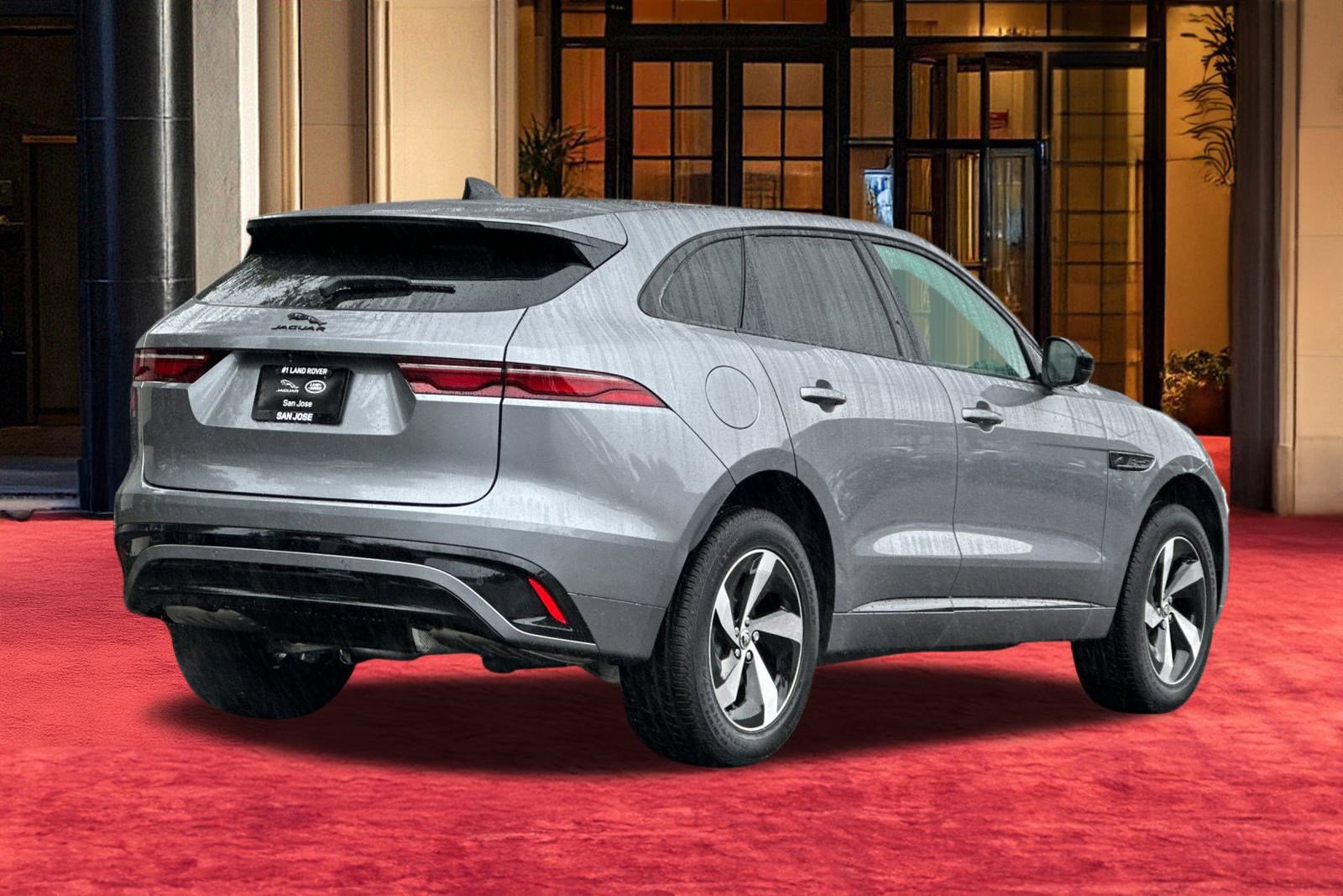 New 2025 Jaguar F-PACE R-Dynamic S image 10