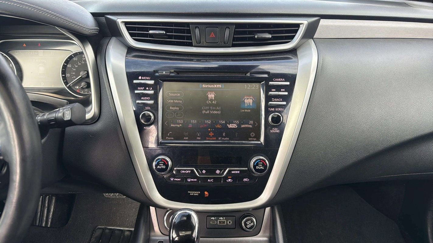 Used 2020 Nissan Murano SL w/ Moonroof Package image 10