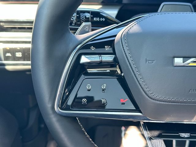 New 2026 Cadillac Lyriq V w/ LPO, Floor Liner Package AWD/4WD image 7
