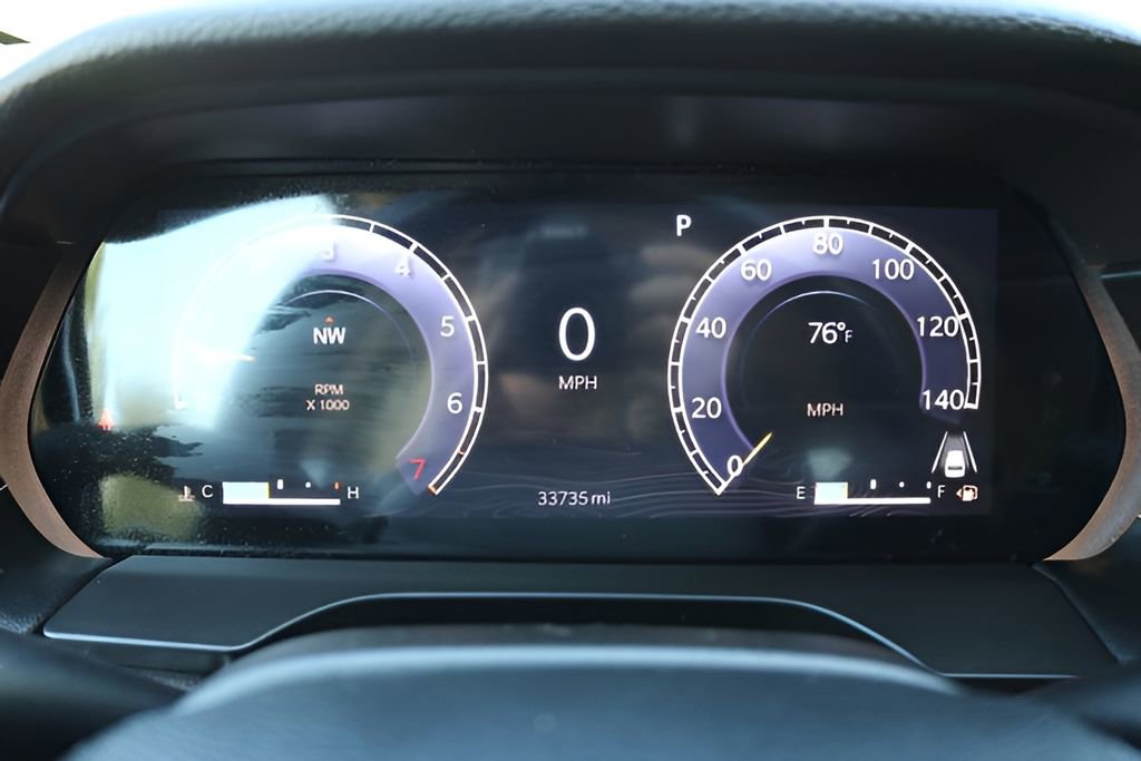 Used 2022 Jeep Grand Cherokee L Limited RWD image 28