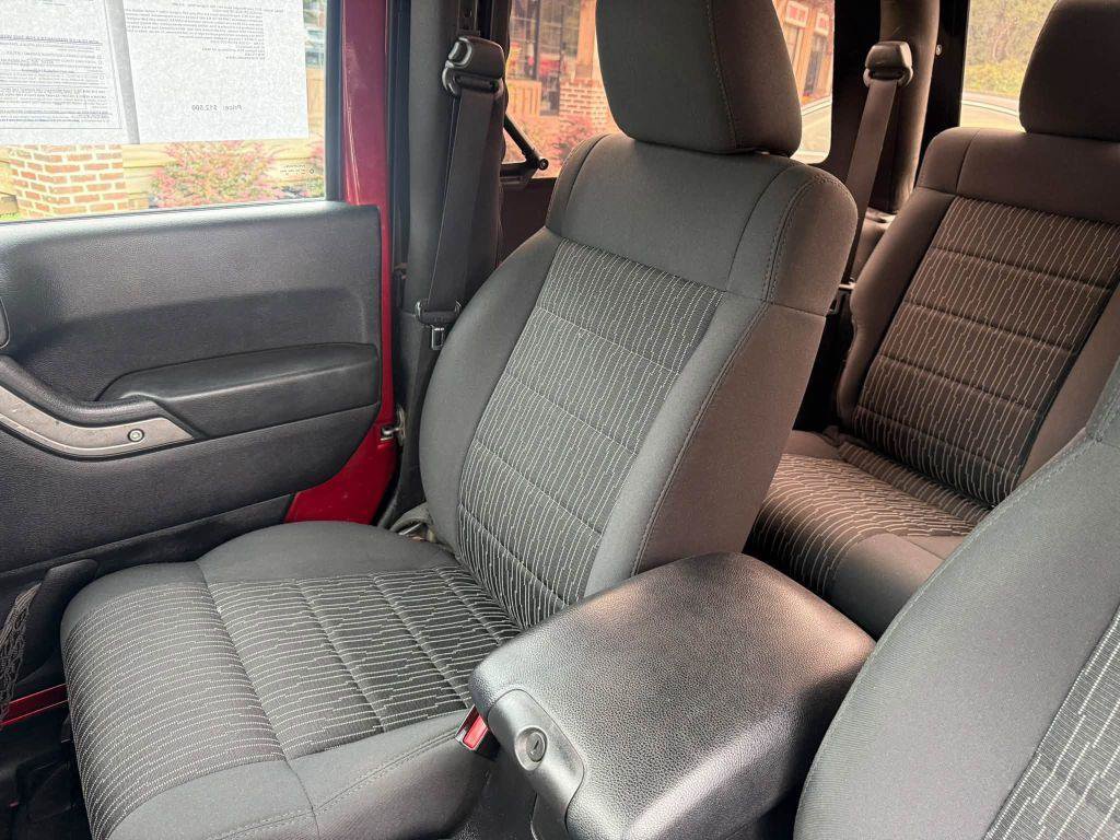 Used 2012 Jeep Wrangler Sport AWD/4WD image 24