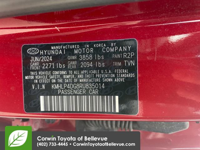 Used 2024 Hyundai Elantra Limited FWD image 23