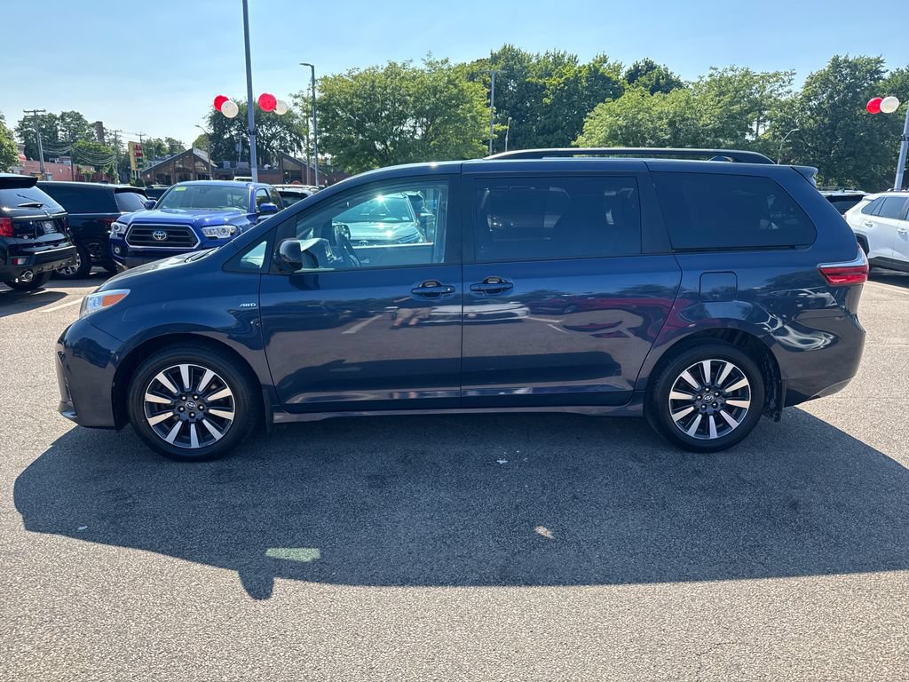 Used 2018 Toyota Sienna LE AWD/4WD image 4