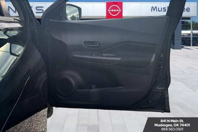 Used 2022 Nissan Kicks S FWD image 28