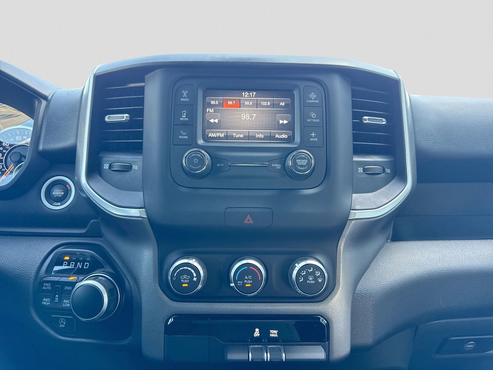 Used 2022 RAM 1500 Big Horn AWD/4WD image 29
