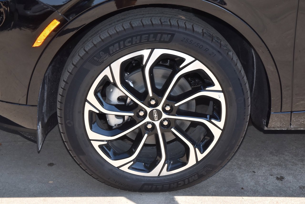 New 2026 Lincoln Nautilus Reserve AWD/4WD image 40
