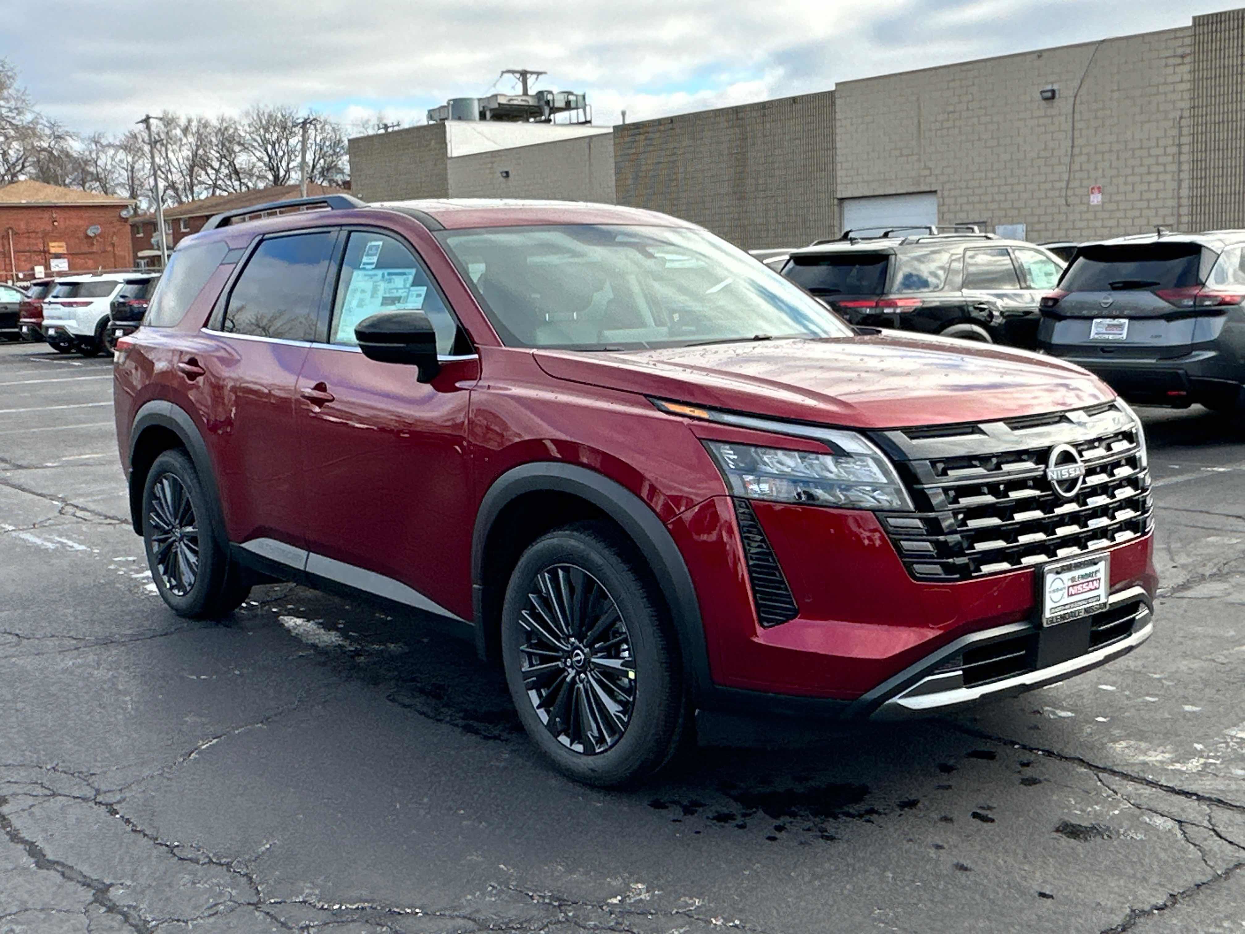 New 2026 Nissan Pathfinder SL AWD/4WD image 3