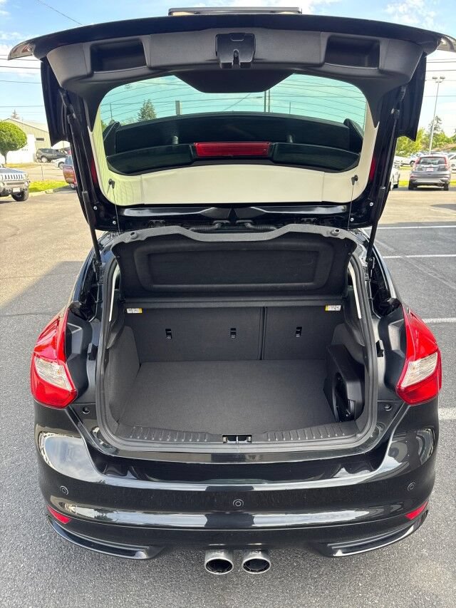 Used 2014 Ford Focus Titanium FWD image 14