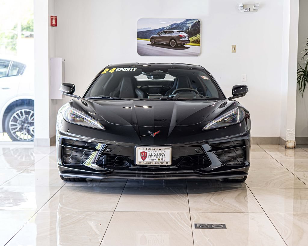 Used 2024 Chevrolet Corvette Stingray Preferred Cpe w/ Z51 Performance Package RWD image 2