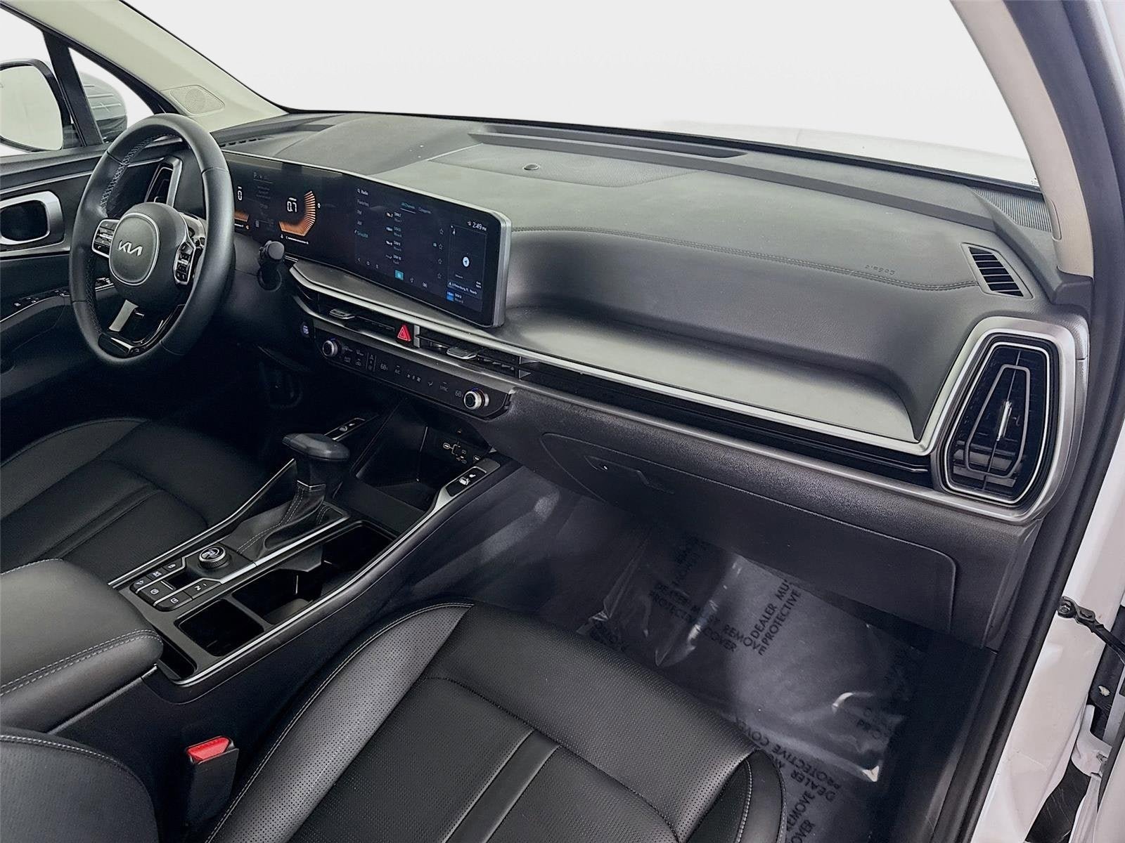 Certified 2025 Kia Sorento S FWD image 29