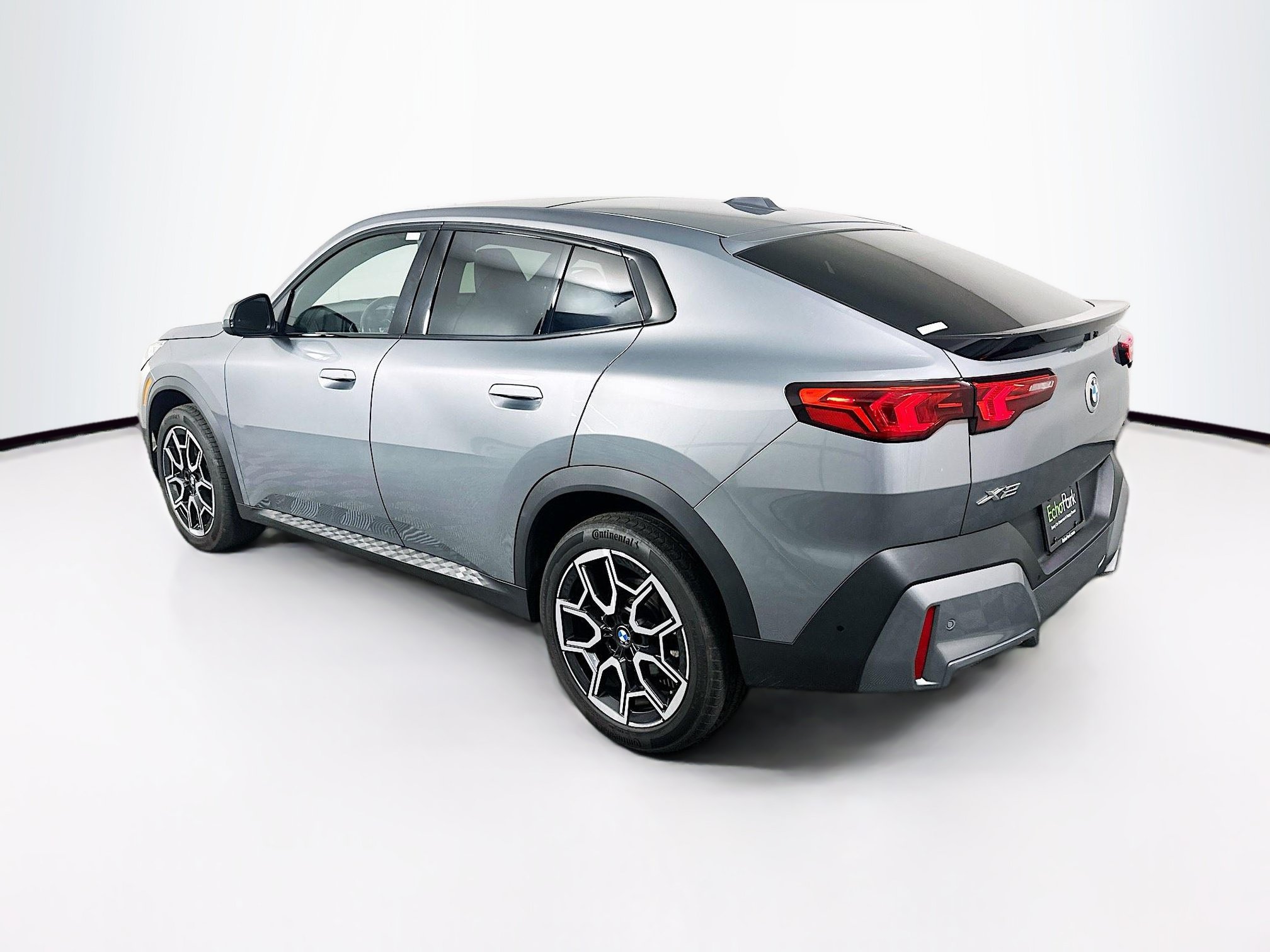 Used 2025 BMW X2 xDrive28i AWD/4WD image 5