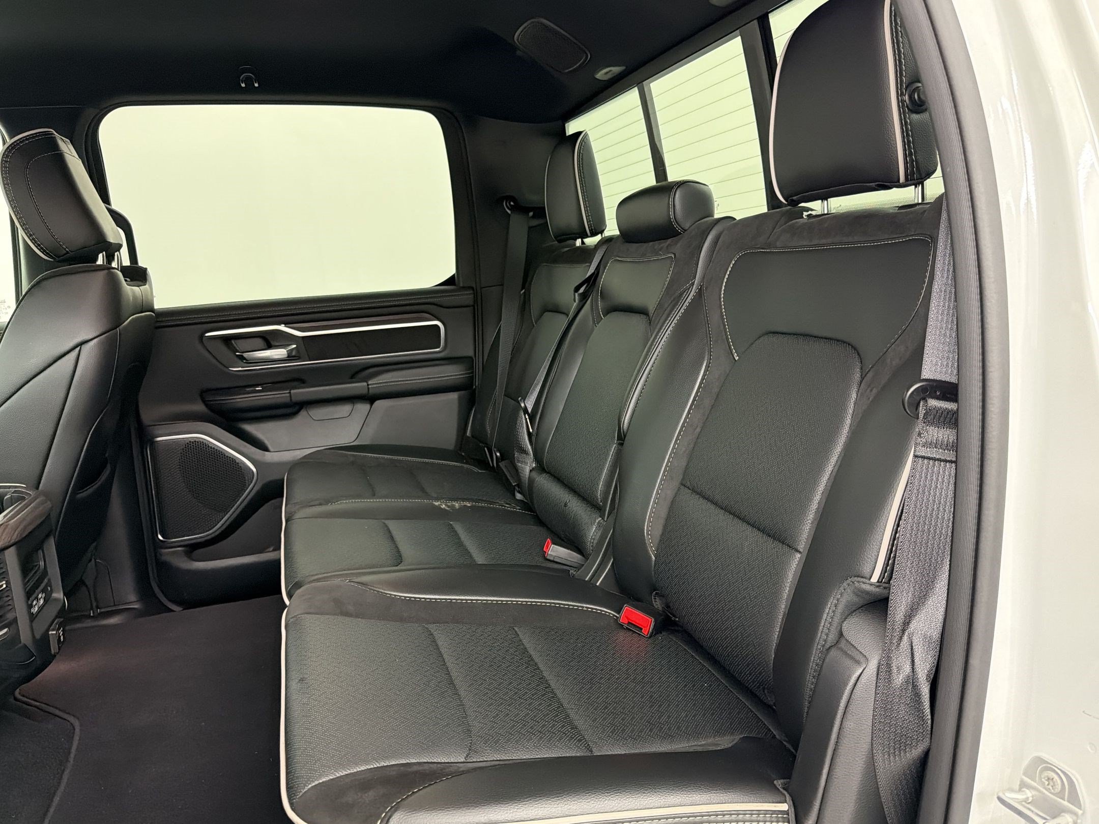 Used 2026 RAM 1500 Laramie AWD/4WD image 22