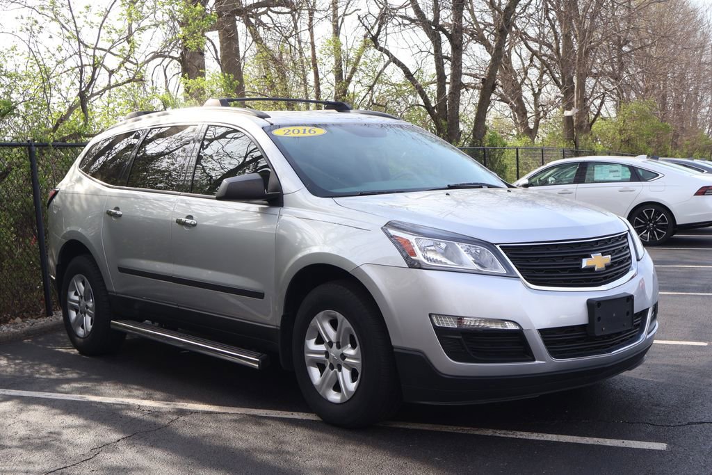 Used 2016 Chevrolet Traverse LS image 11