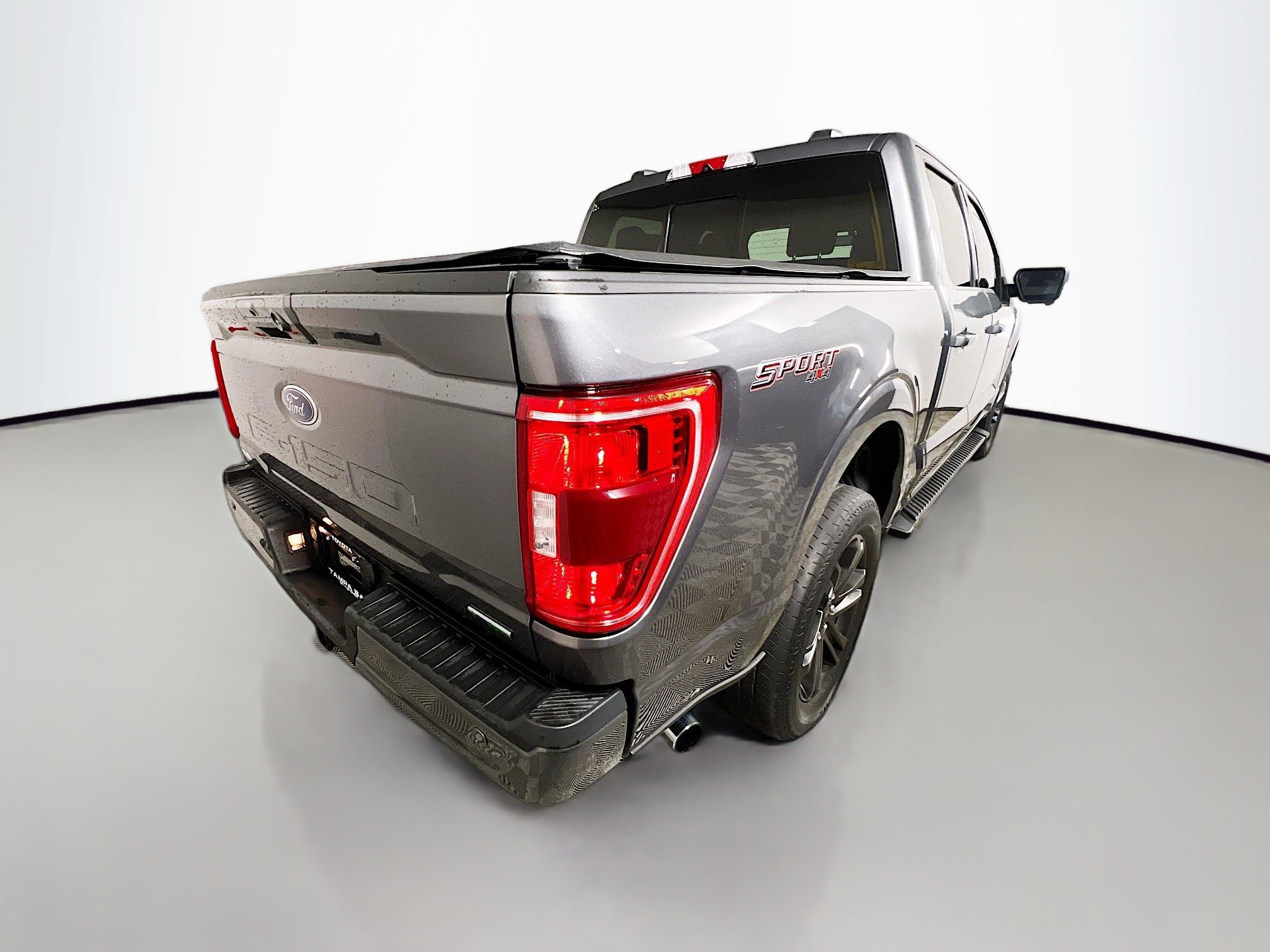 Used 2022 Ford F150 XLT w/ Equipment Group 302A High image 4