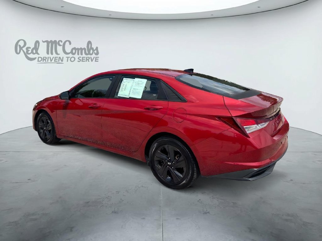 Used 2021 Hyundai Elantra SEL w/ Cargo Package FWD image 5