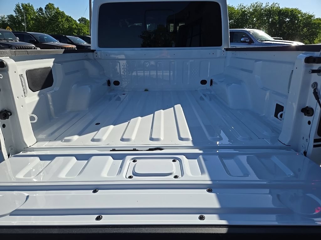 New 2026 Jeep Gladiator Mojave AWD/4WD image 25