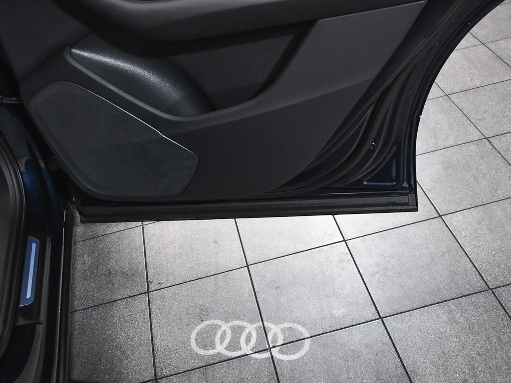 Used 2025 Audi Q7 3.0T Premium w/ Convenience Package image 18