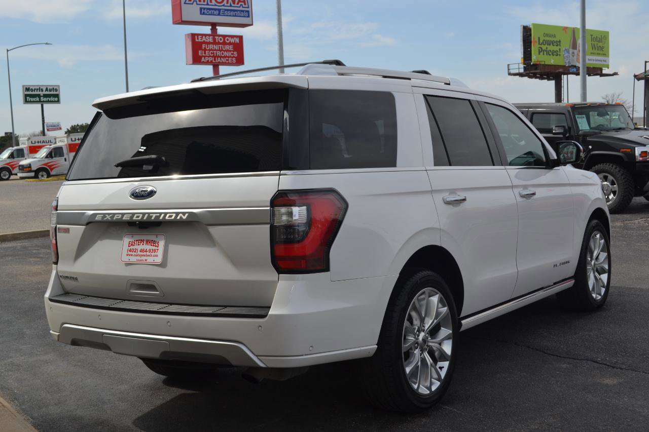 Used 2019 Ford Expedition Platinum image 12